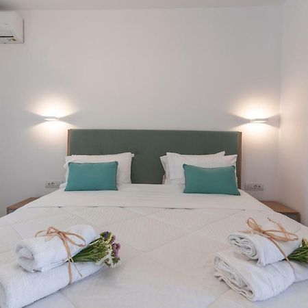 Flora'S Houses Mykonos Klouvas Екстериор снимка