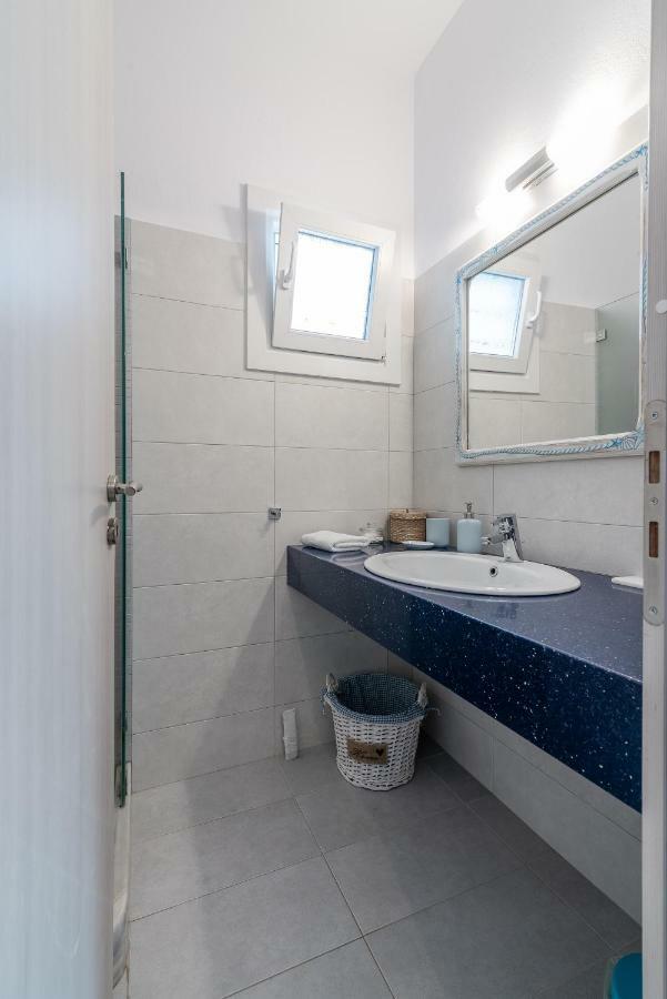 Flora'S Houses Mykonos Klouvas Екстериор снимка